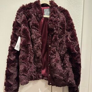 NWT Evereve Lemon Tart Blaire Faux Fur Burgundy Jacket